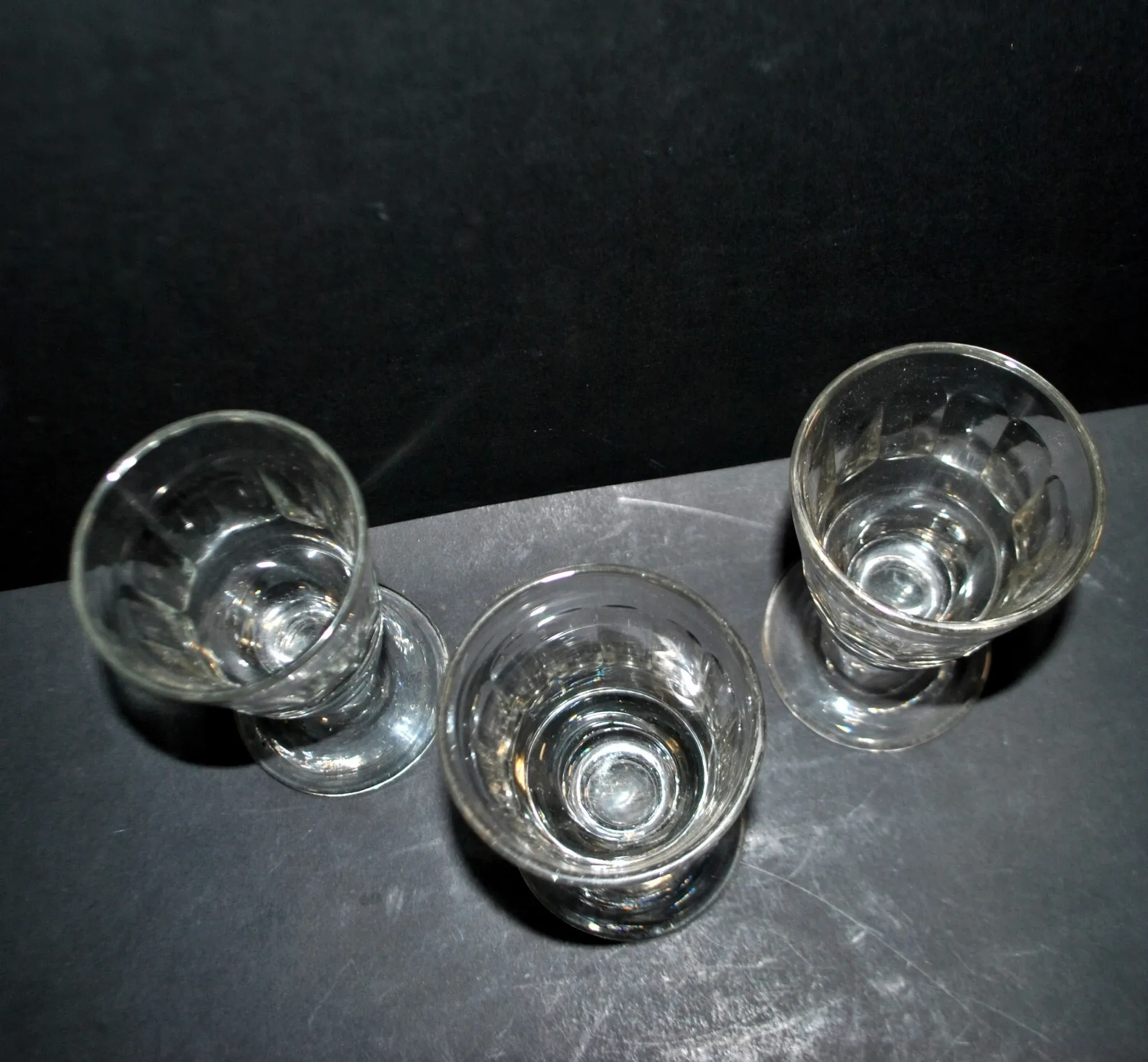 Set of 3 thick blown glass absinthe glasses - Vintage Mazagran