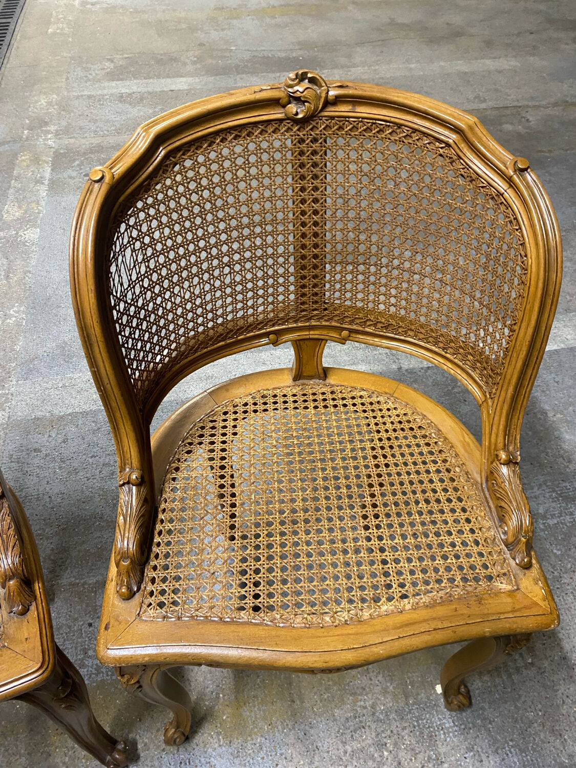 Fauteuil en cannage style Louis 15