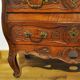 Commode provençale en noyer massif travail nîmois époque Louis XV