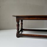 Table basse anglaise en bois par John Capon