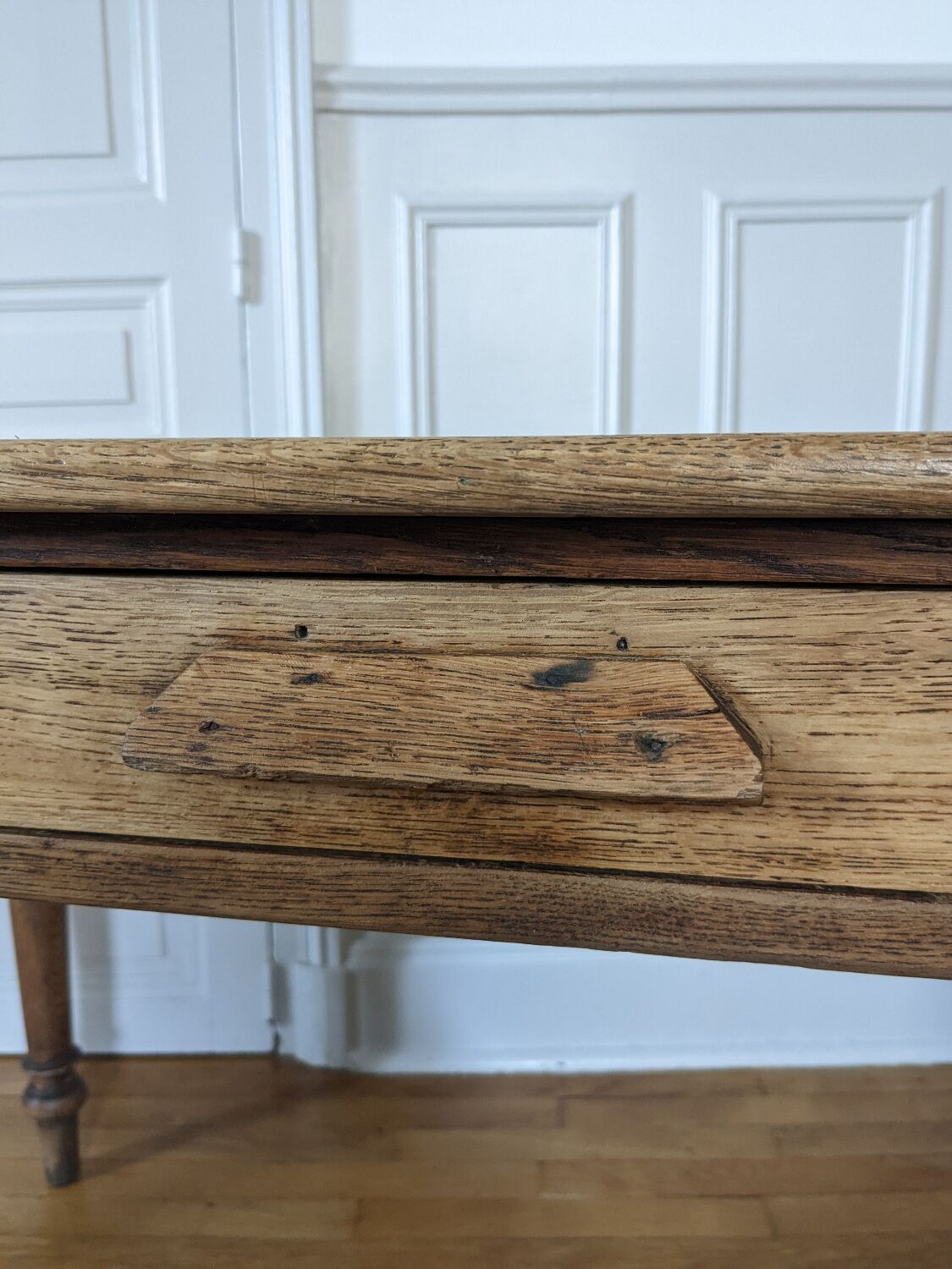 Farm table with turned legs