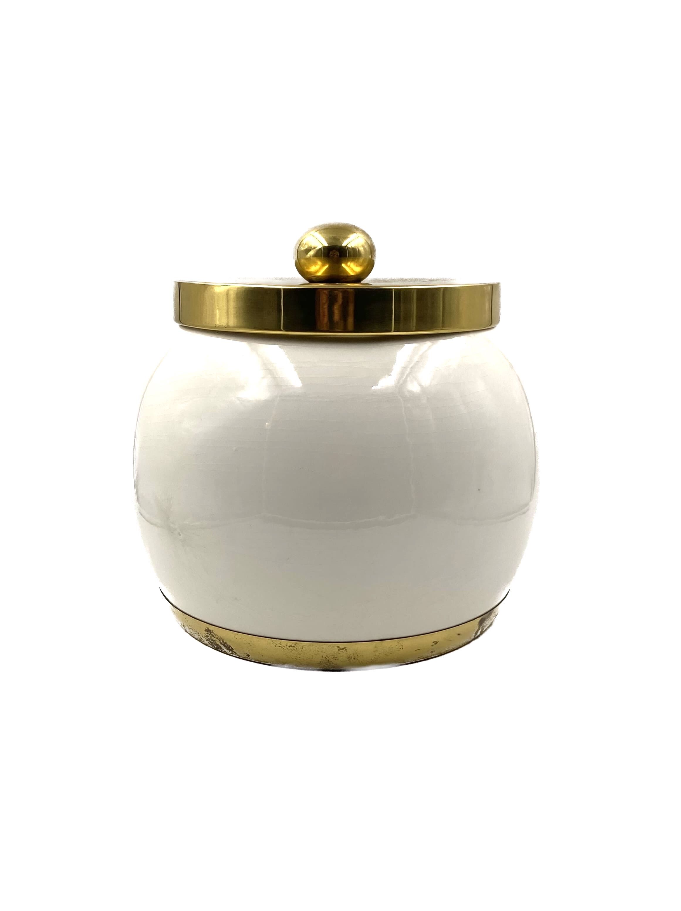 Hollywood regency white ceramic bucket, Italy, ca. 1970