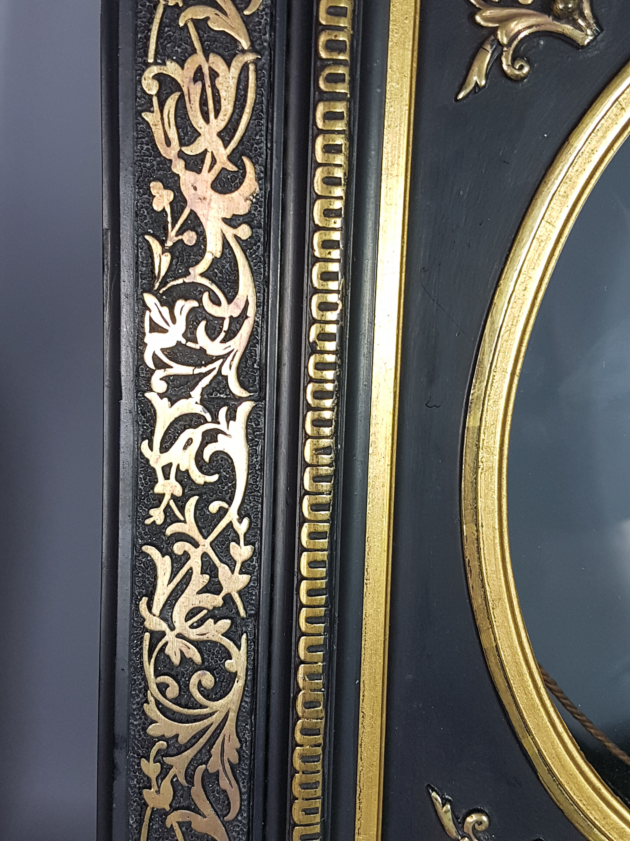 Napoleon III black and gold laqué frame, oval view 46x40 cm