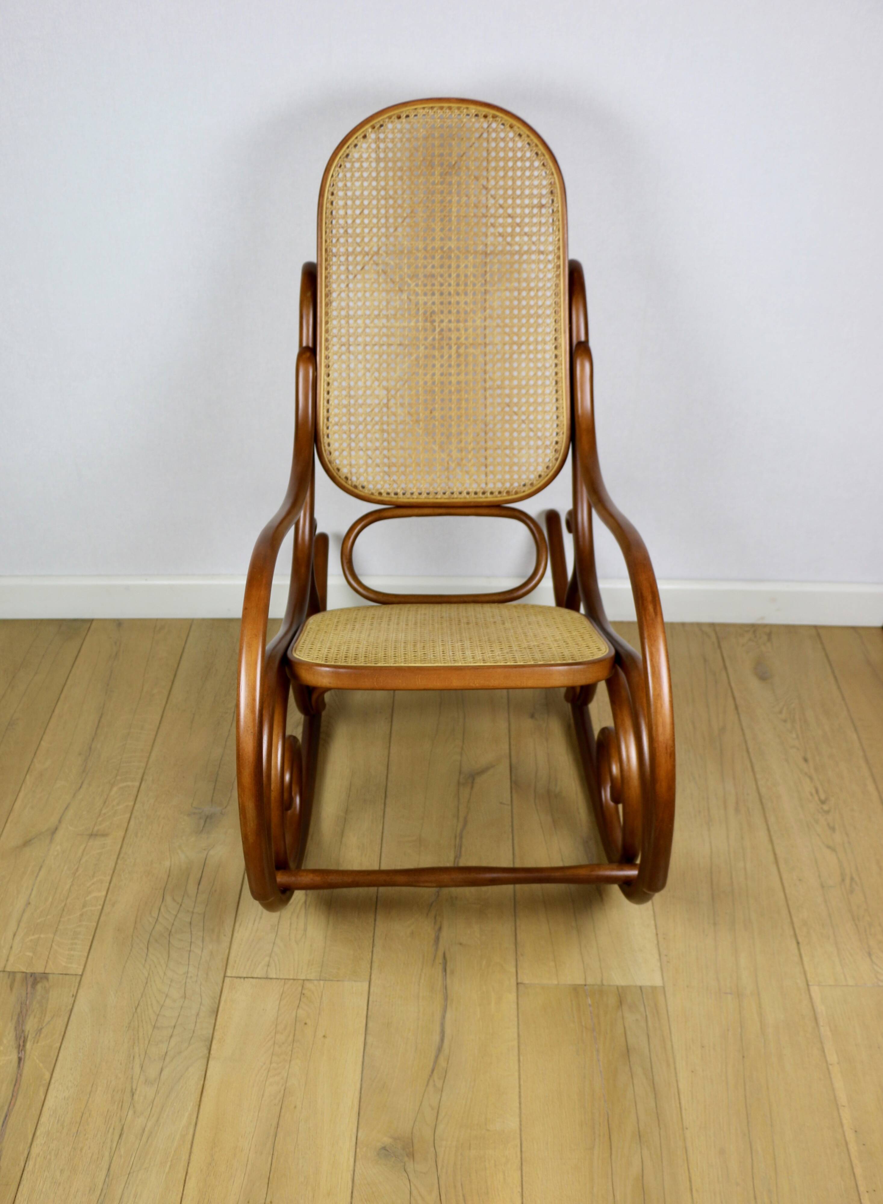 Rocking chair on runners, original light brown, 1970s - perfect like new