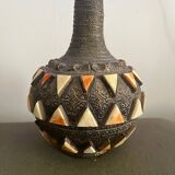 Superb ethnic decorative vase in chiseled metal and inlays – Piè