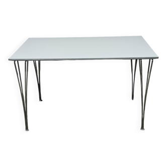 Table à manger design scandinave Fritz Hansen