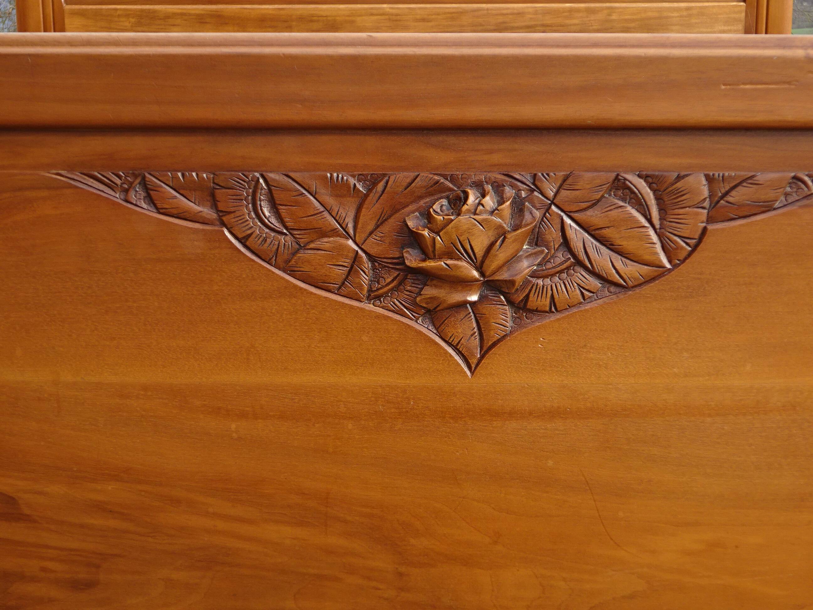 Art Deco walnut bed for 140/190cm base