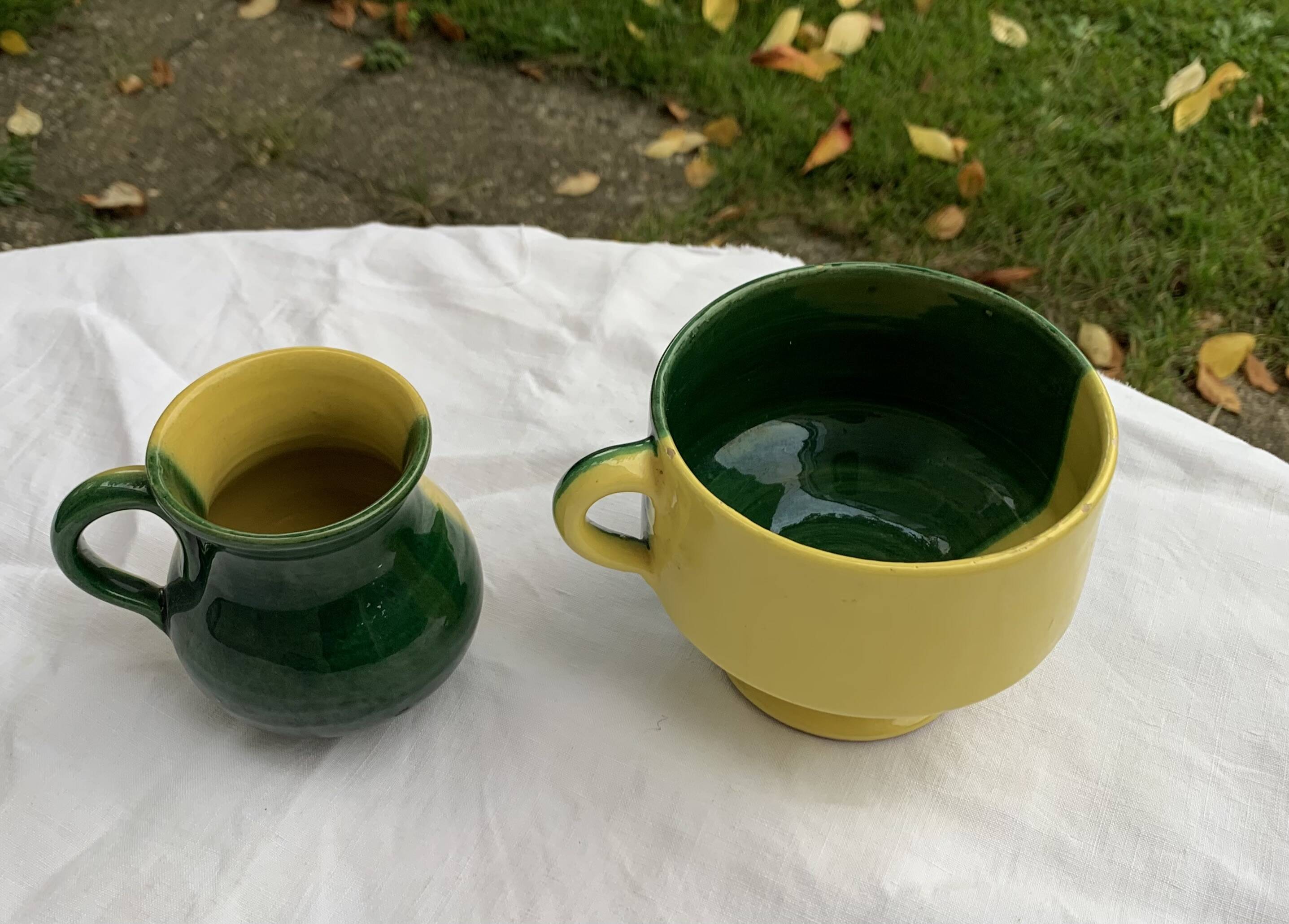 Enameled ceramic bowl and milk jug, two-tone yellow and green, vintage 1950