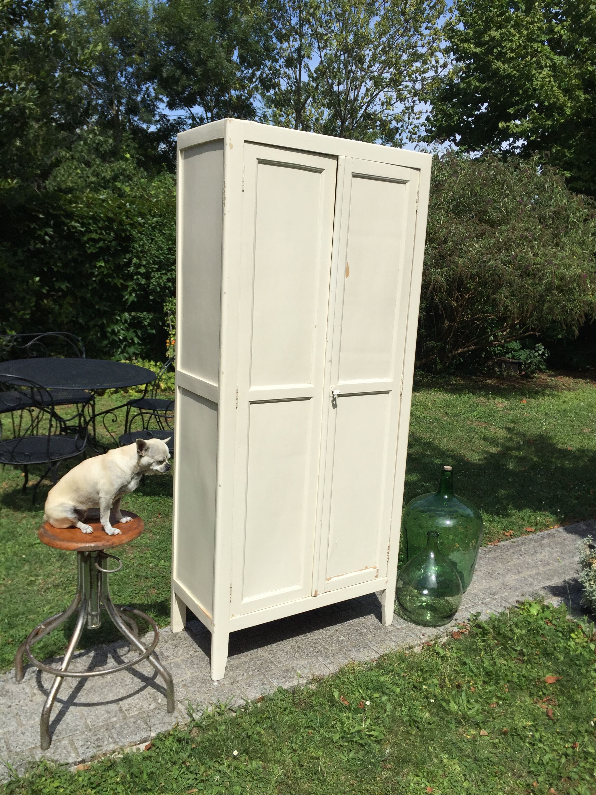 Wardrobe Parisian vintage 1950 white