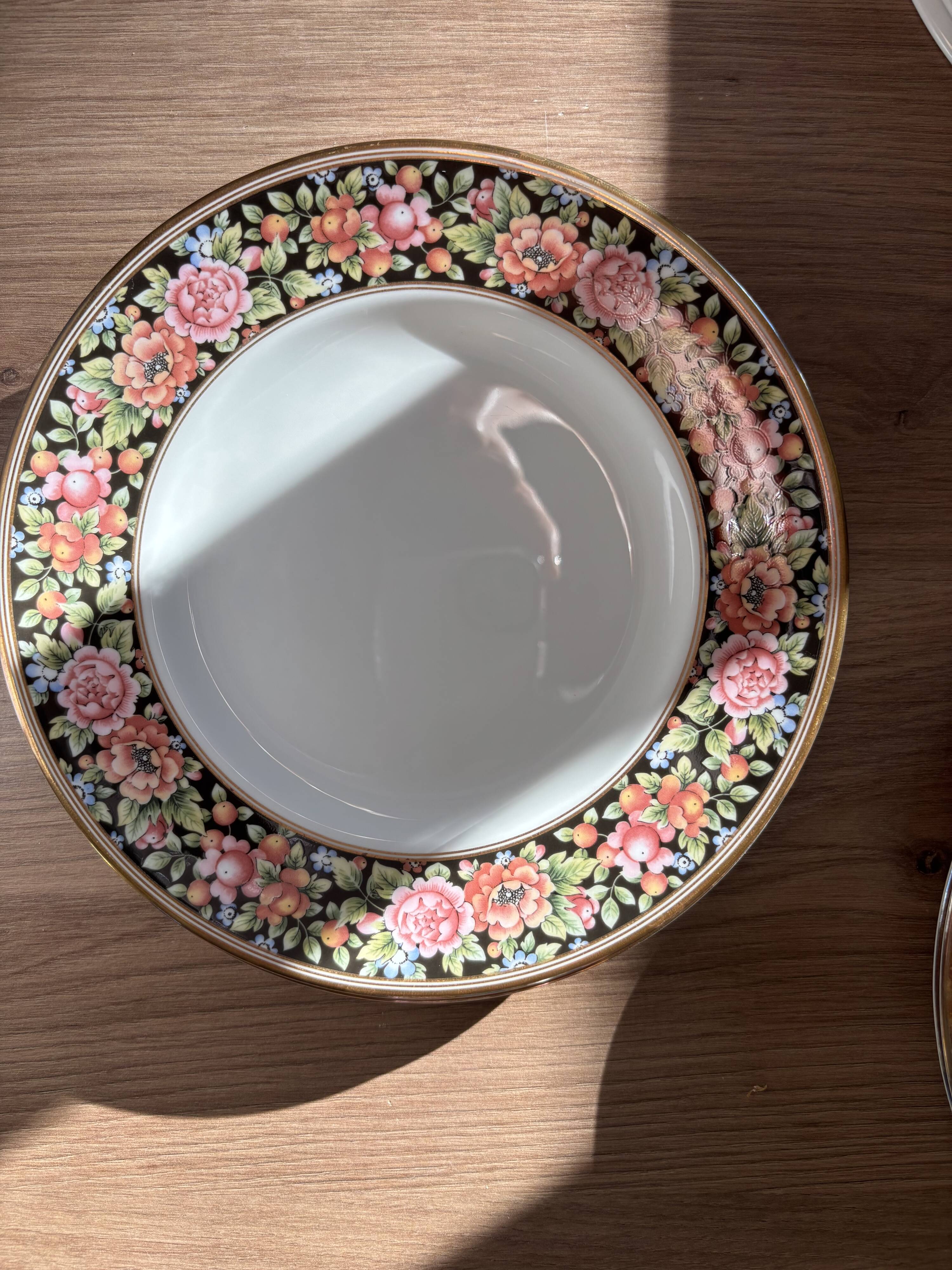 Small Wedgwood plates