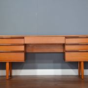 Bureau / Table de maquillage en teck vintage Avalon du milieu du siècle. Livraison. Moderne / D