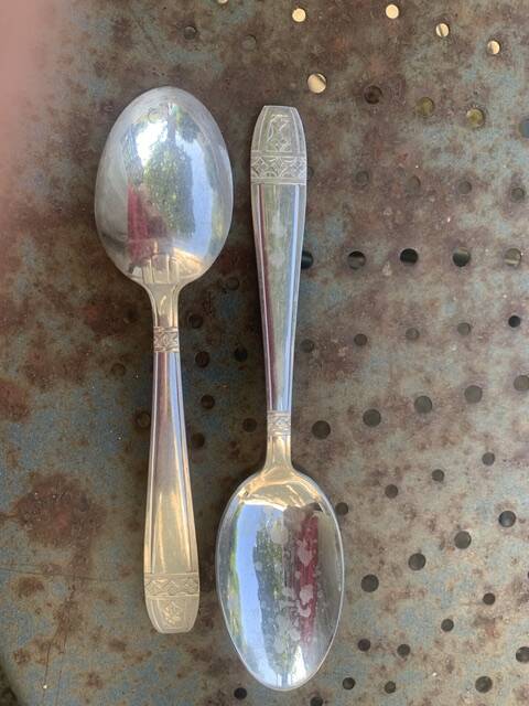 Cutlery set consisting of 49 pieces in silver metal, antique and collector's item