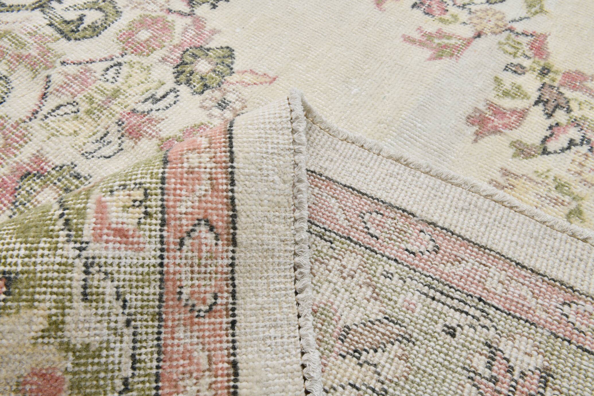 Light Green & Beige Floral Persian Rug, 204x320Cm