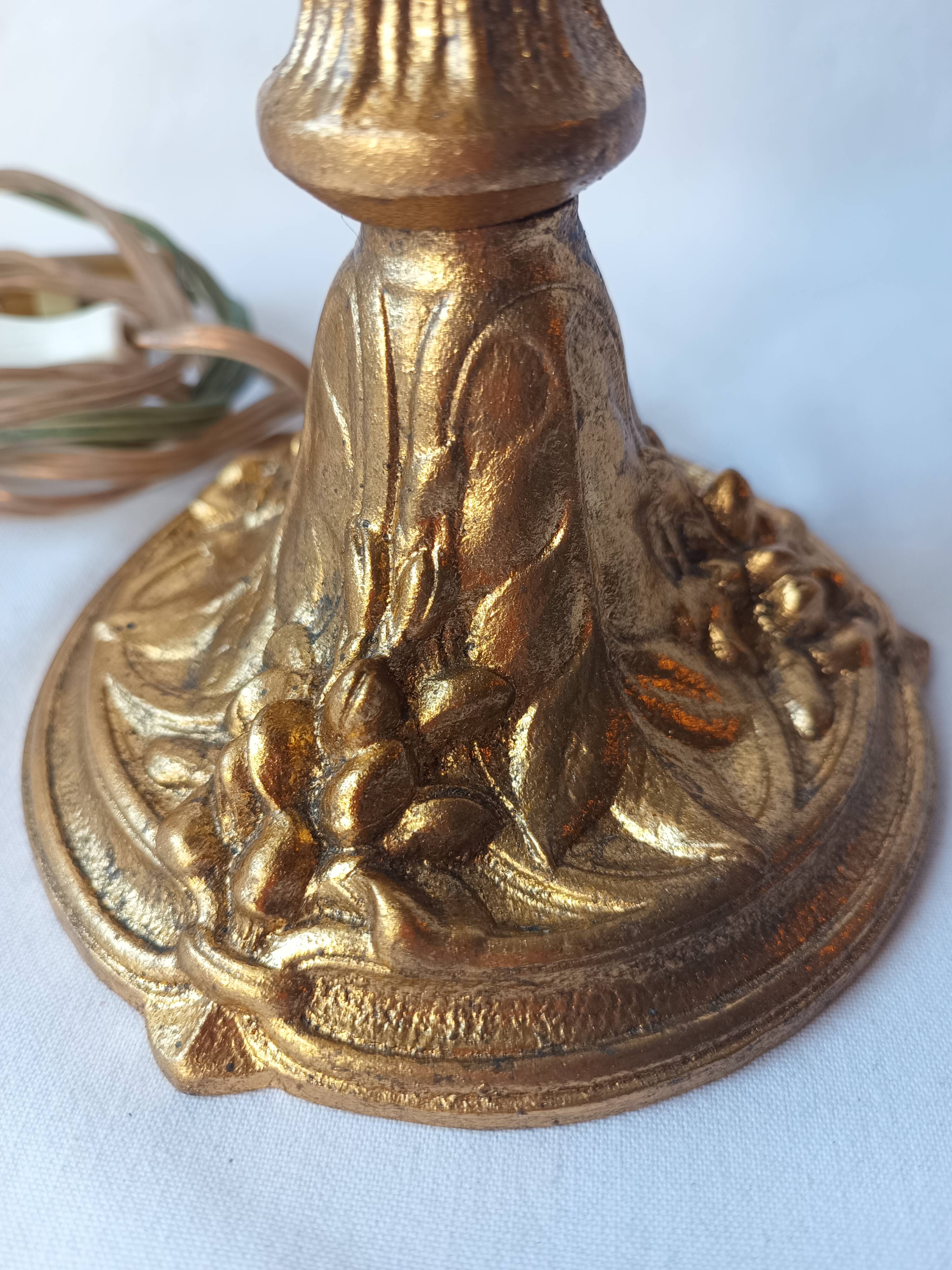 Antique gilded bronze lamp with engraved tulip medallion, 47 cm, interior decoration.