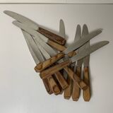 12 wooden handle knives