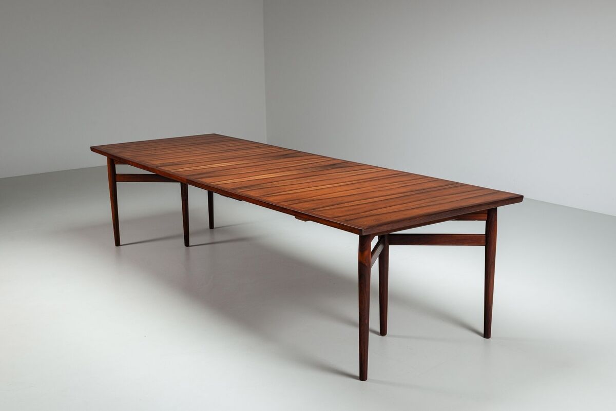 Arne Vodder large dining table in rosewood model 201 Sibast Denmark 1960