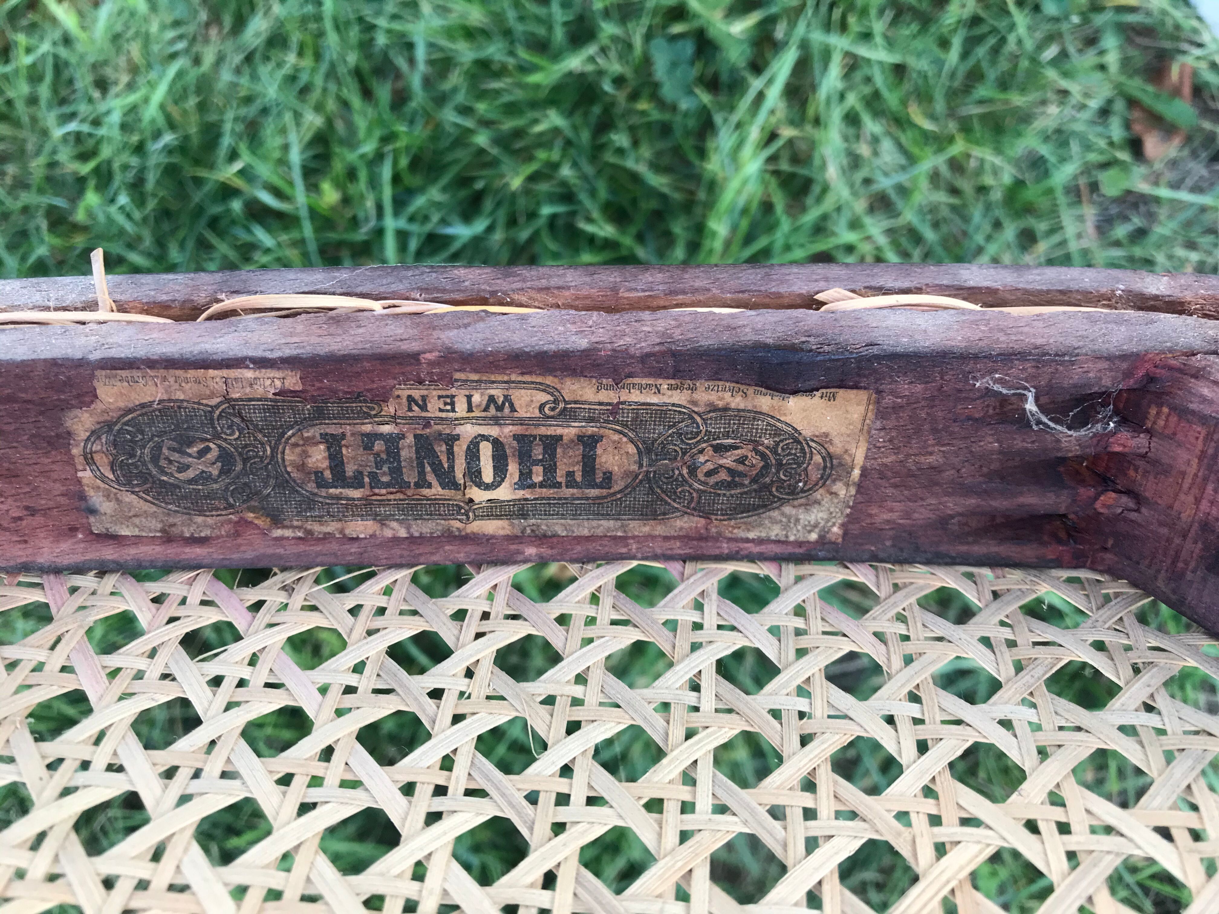 Suite of 6 Thonet bistro chairs