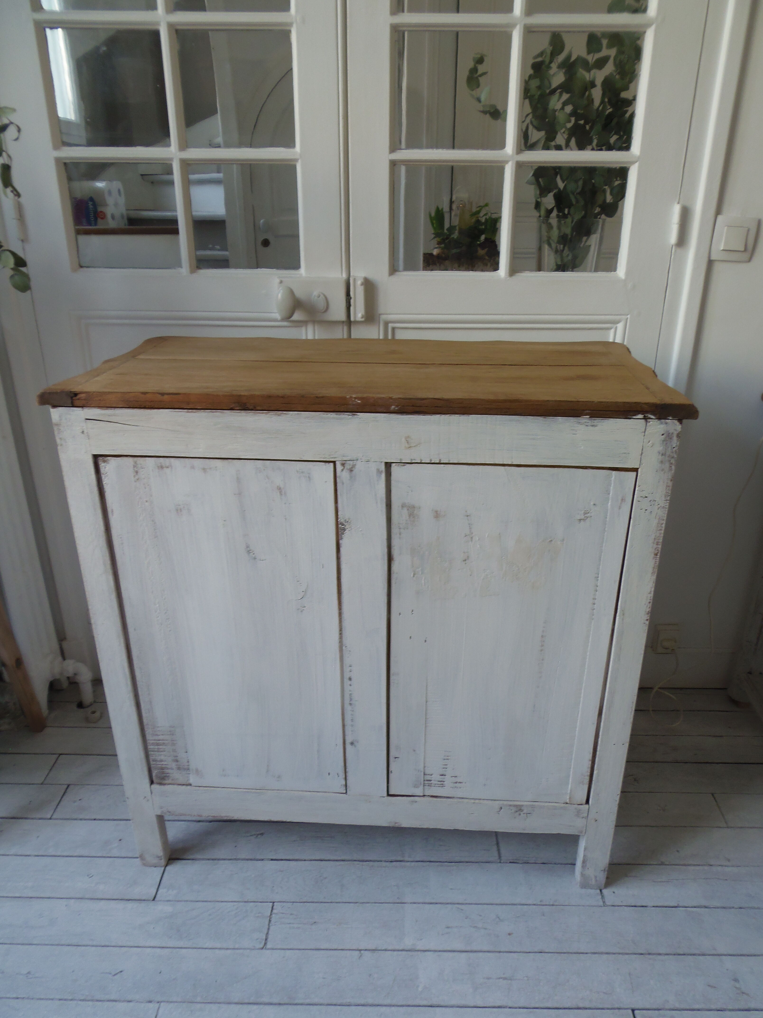 Louis XV stye dresser