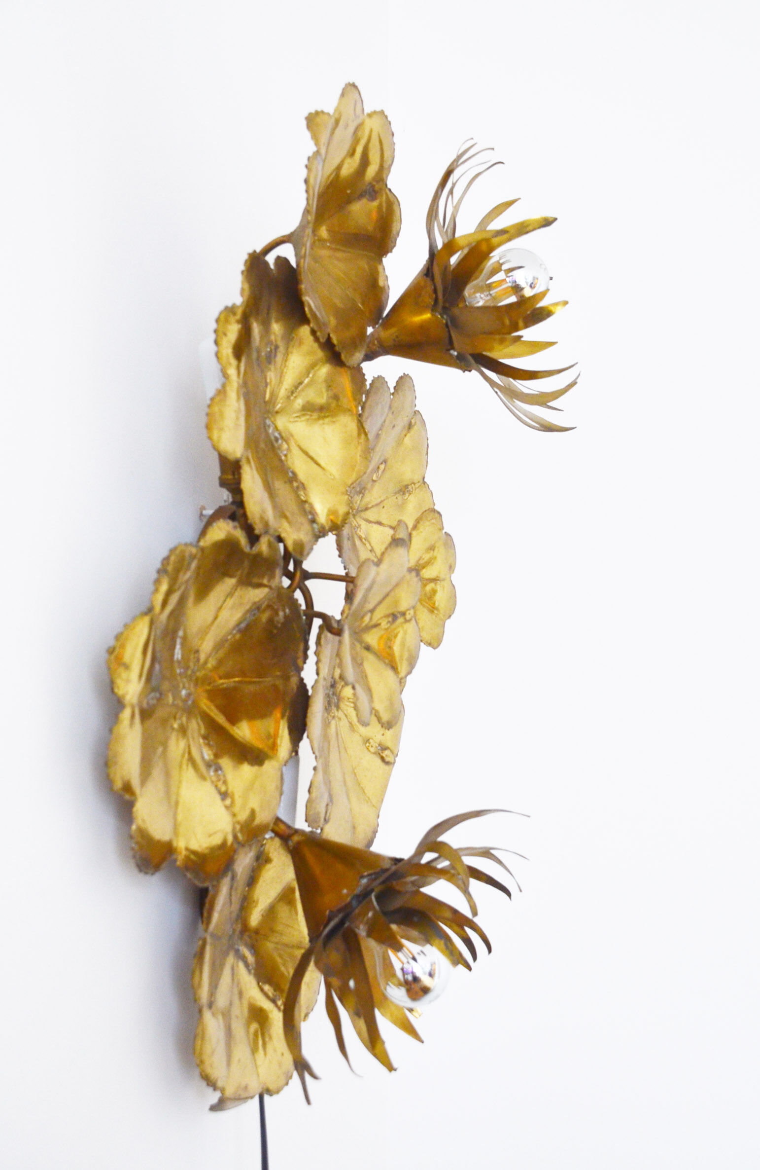 Wall light water lily brass 70s