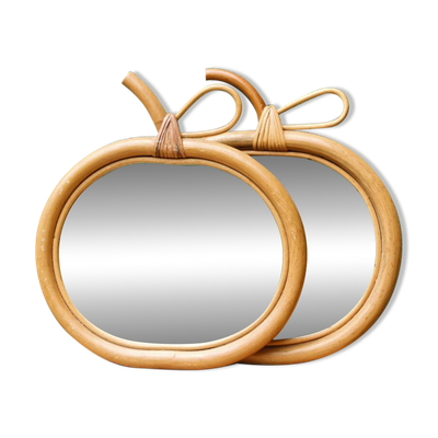 Paire de miroirs pomme en rotin