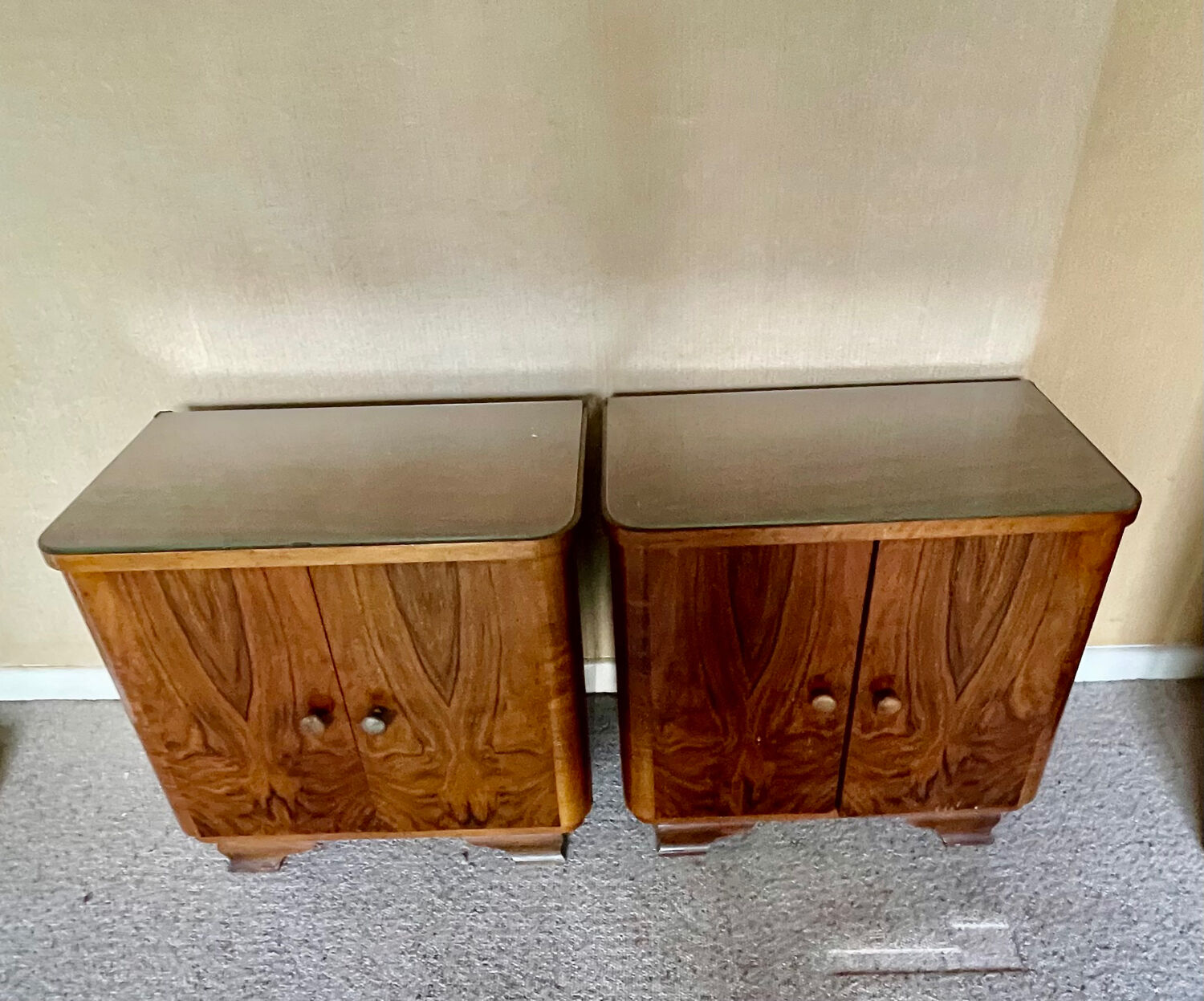 2 Bedside tables / bedside tables art deco style