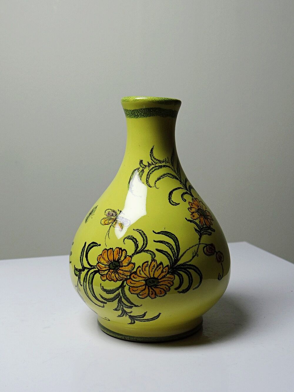 Small ceramic vase signed Henri Siffre Montpellier, bird decoration, 1950s-60s.