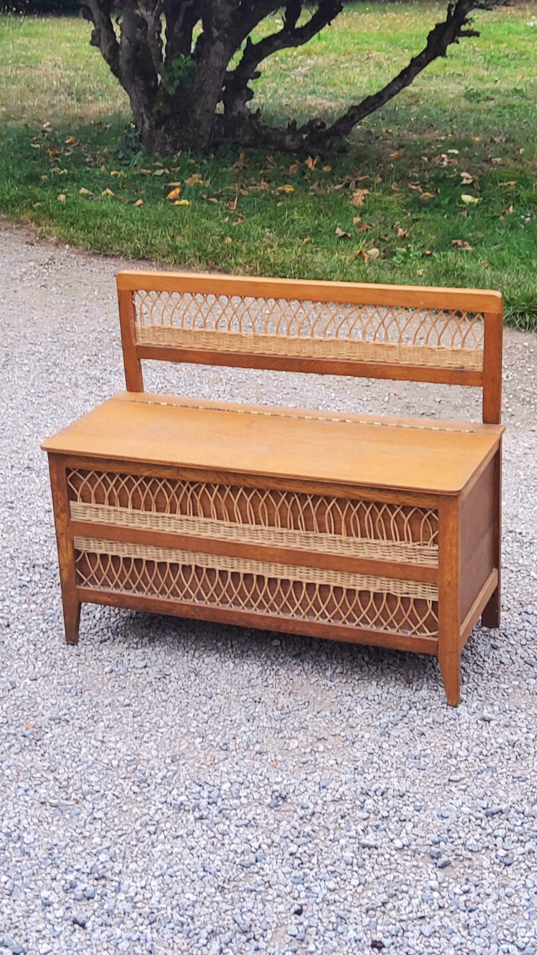 Vintage chest bench from the 50s in oak and rattan