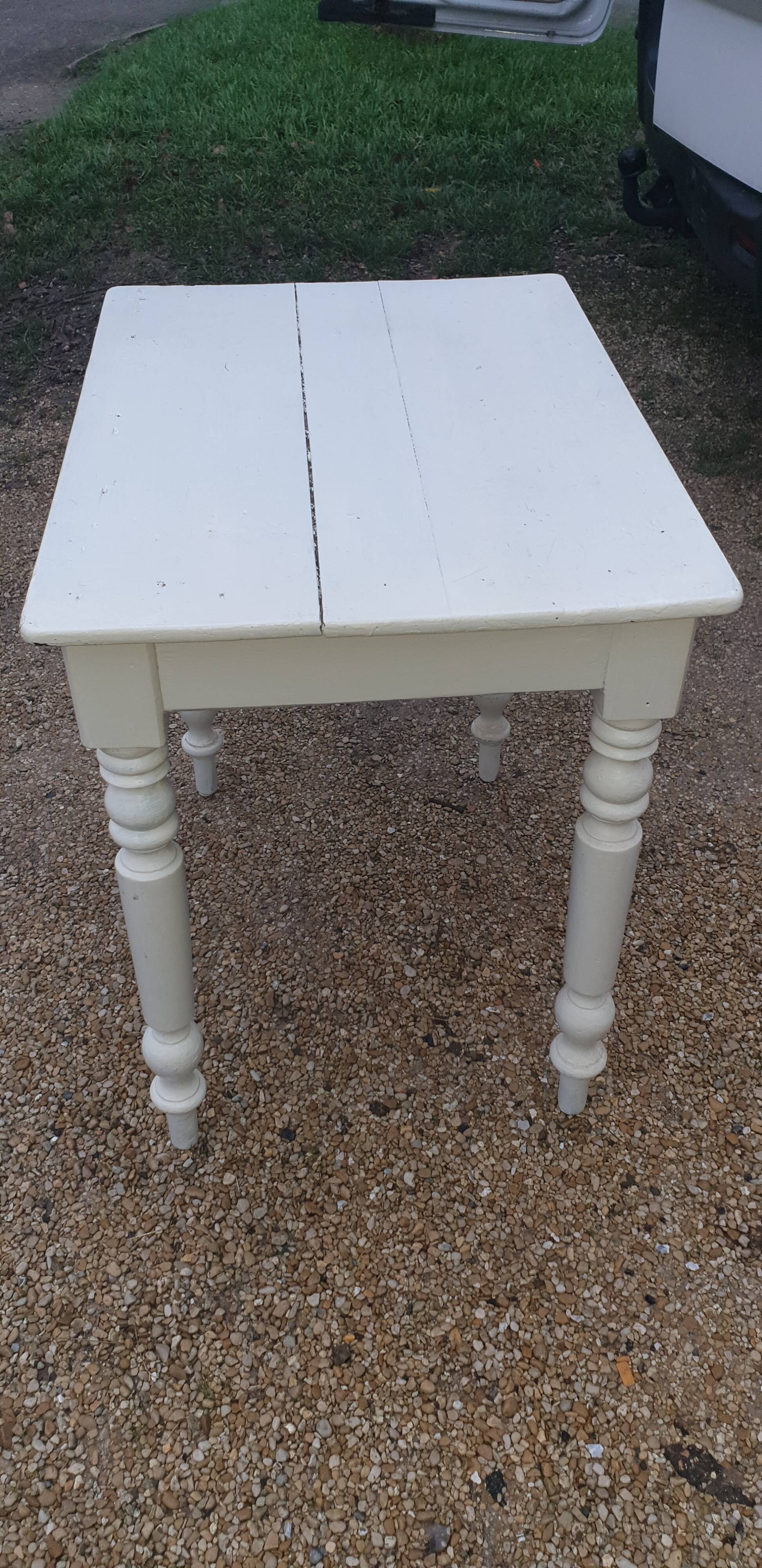 Louis Philippe one-drawer desk