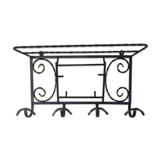 Wall coat holder