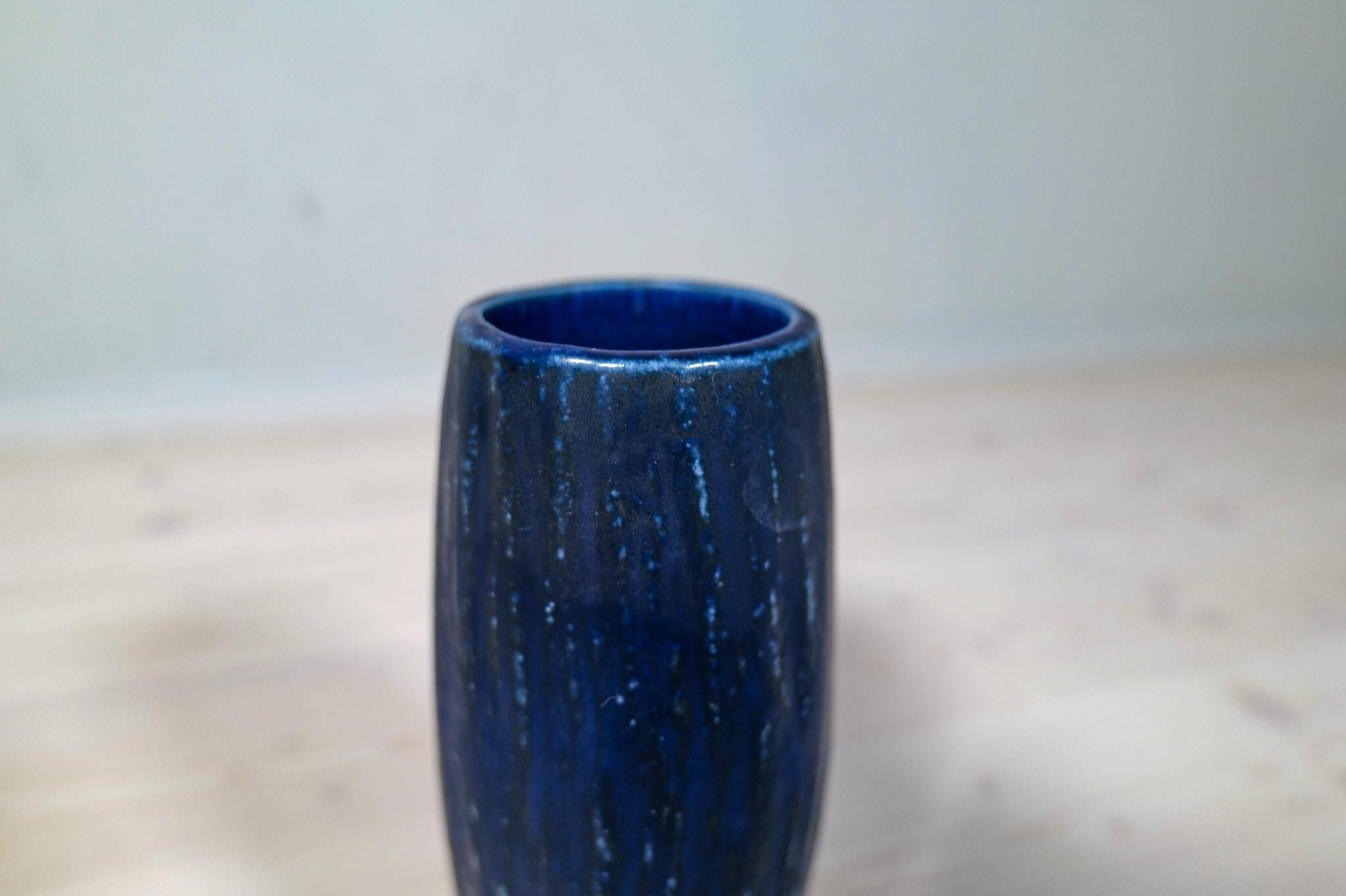 Modern Ensemble from the Mid-Century of 2 Ceramic Pieces Rubus Gunnar Nylund Rörstrand, Sweden