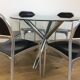Table et chaises de milieu de siècle