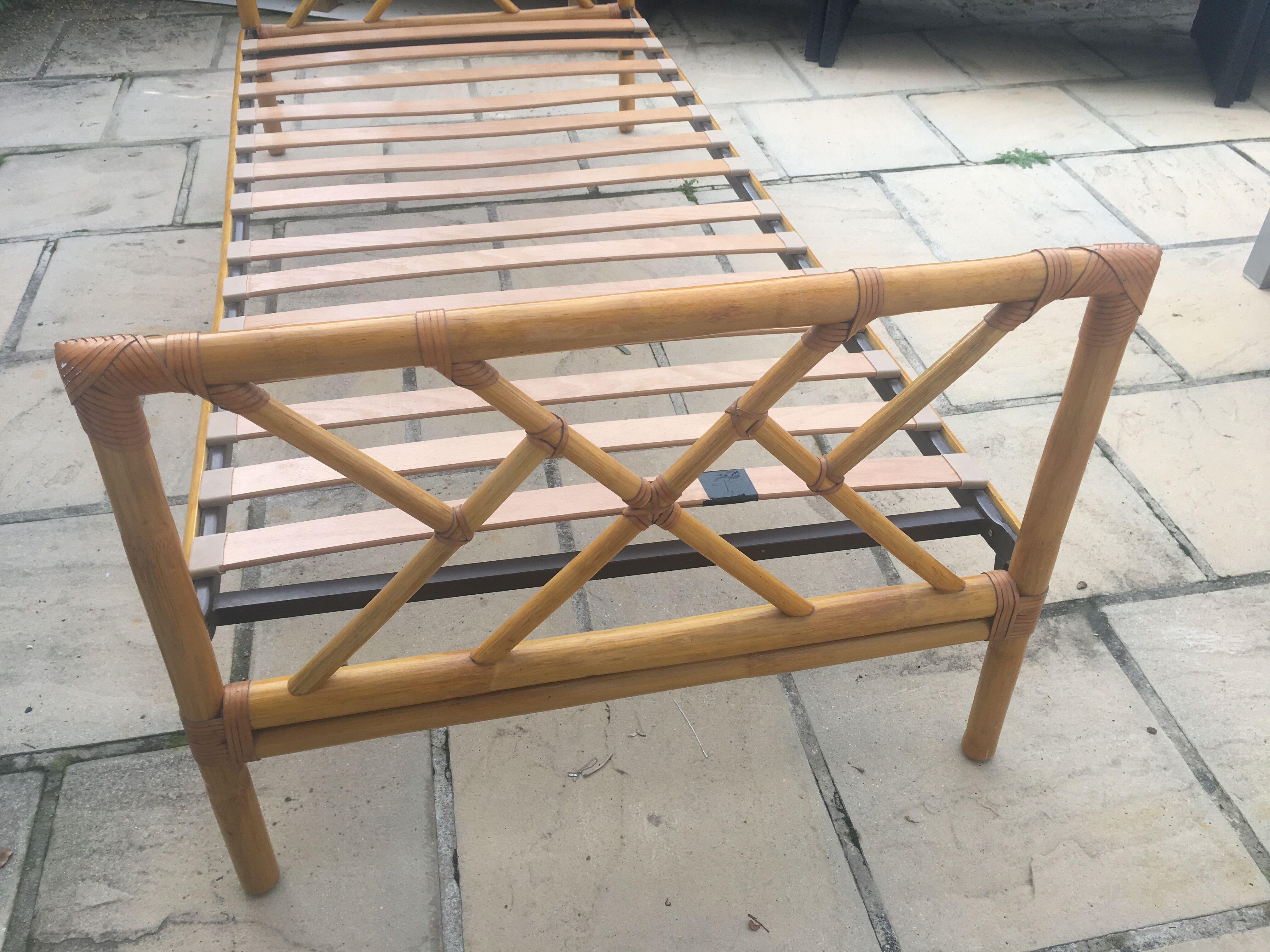 Lit bambou rotin vintage