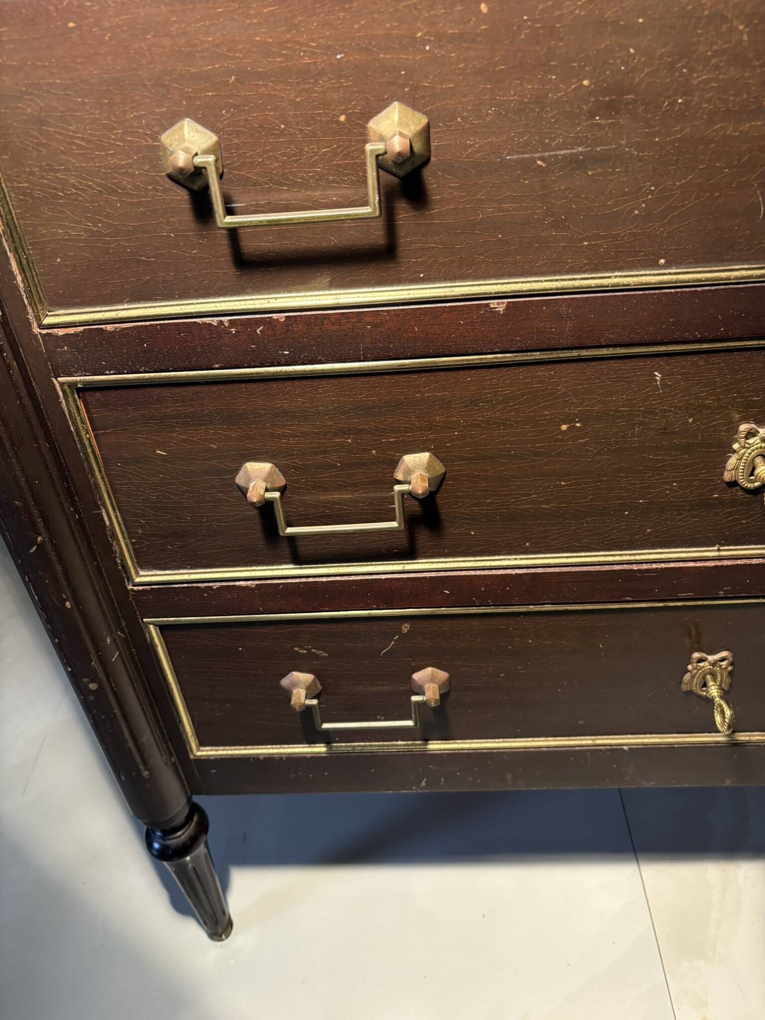 Commode with 3 drawers in Louis XVI style, marble and gilded bronze.