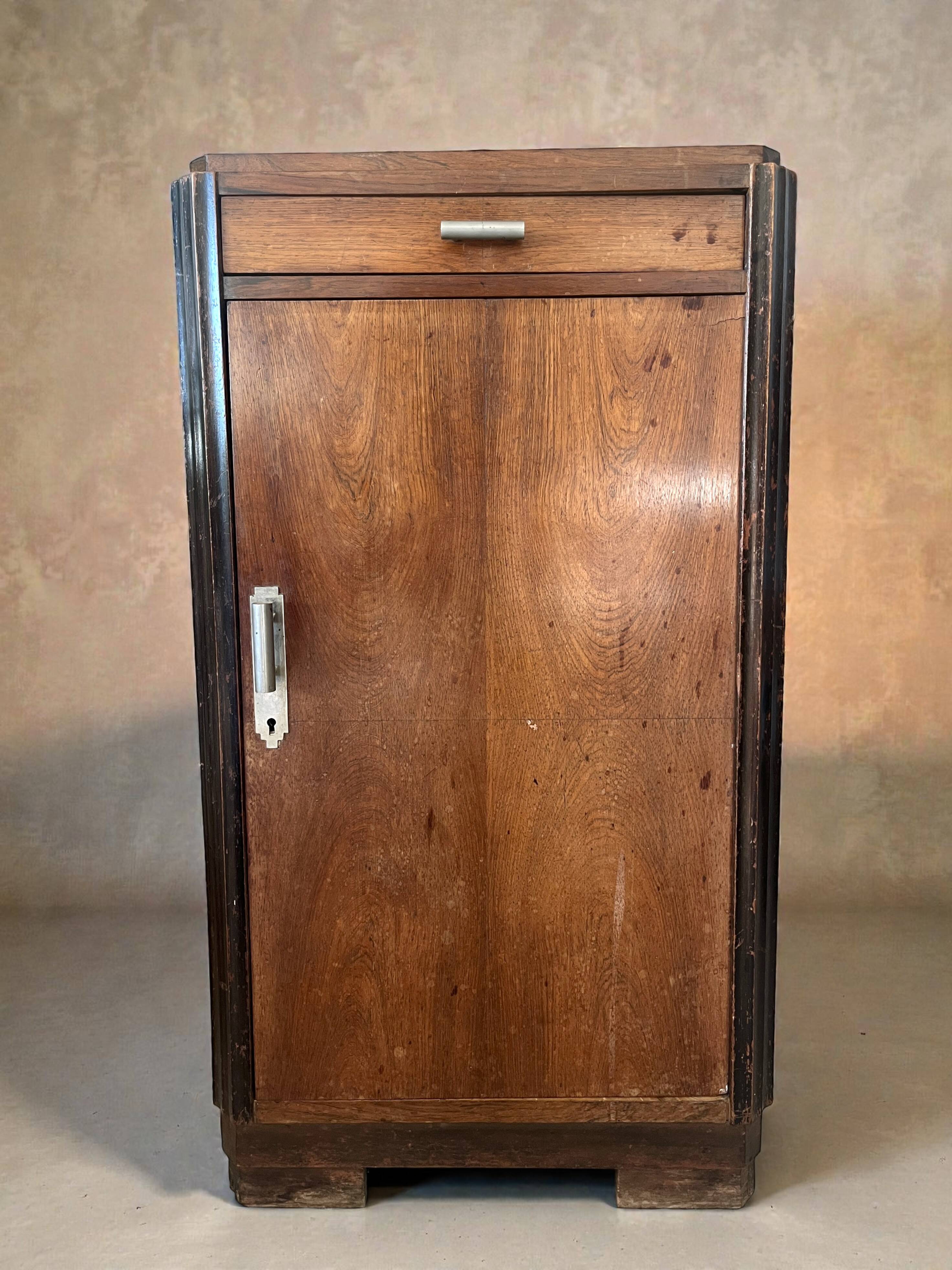 Art déco, meuble confiturier placage palissandre vers 1930