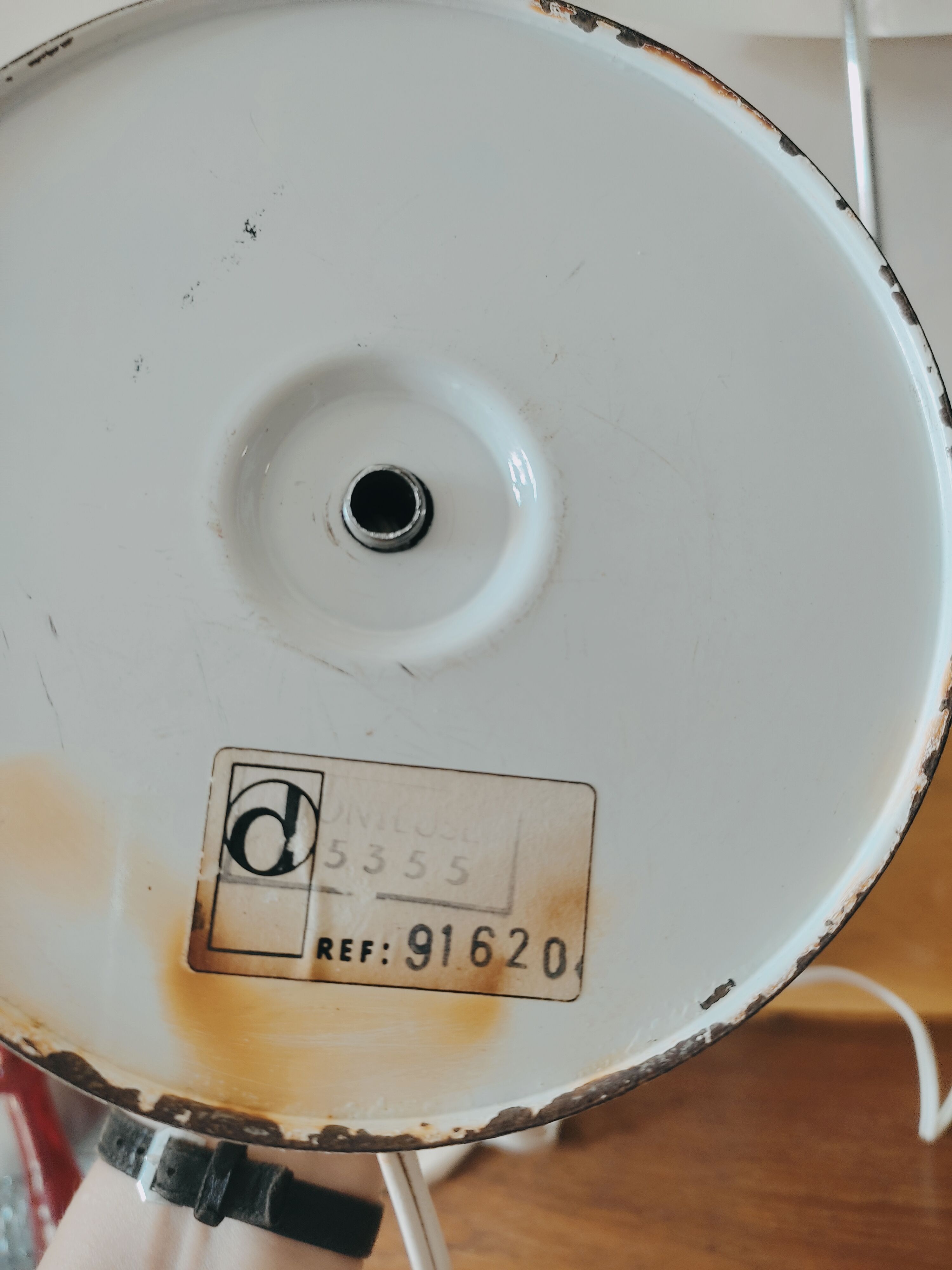 Duo of mushroom lamps with inclined lampshade