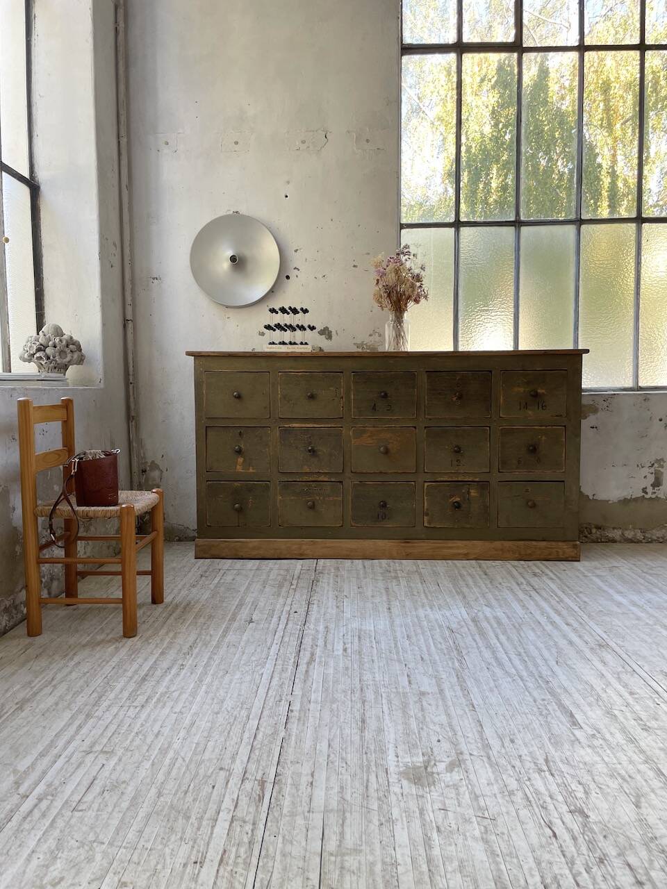 Green patina workshop furniture