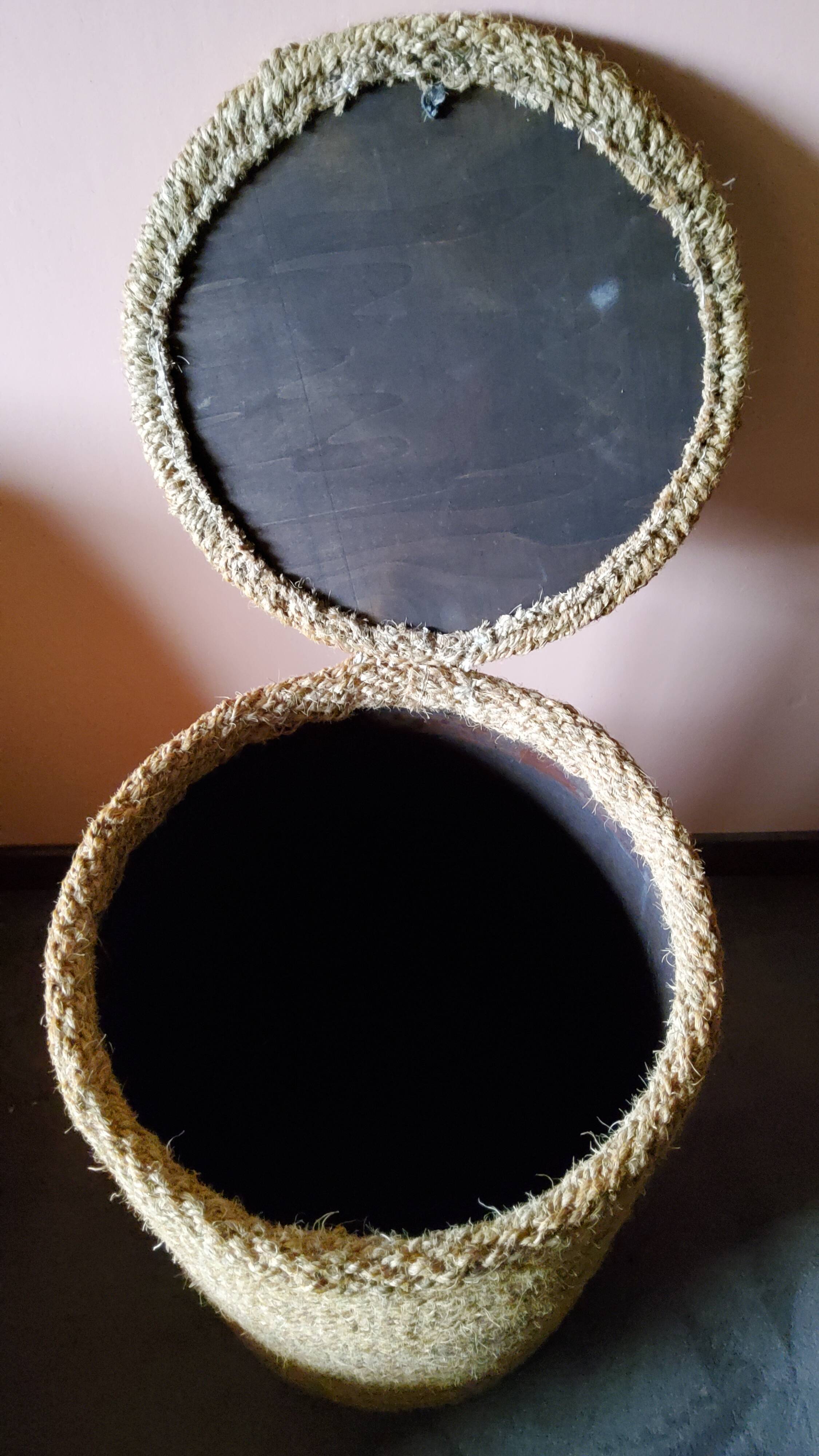 Basket in jute sea rush and wood from the 70s