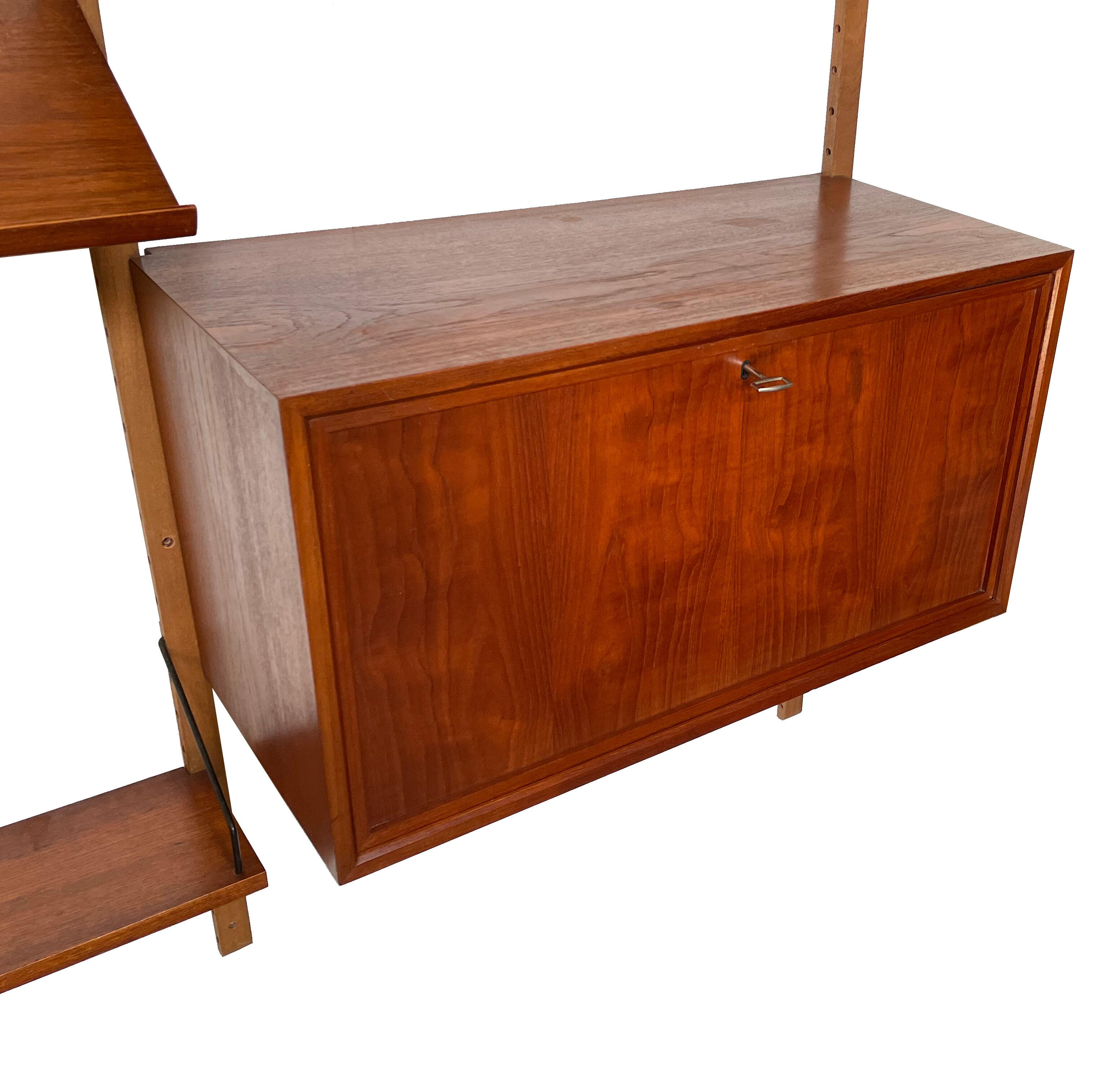 Vintage Poul Cadovius Royal System wall system wall unit