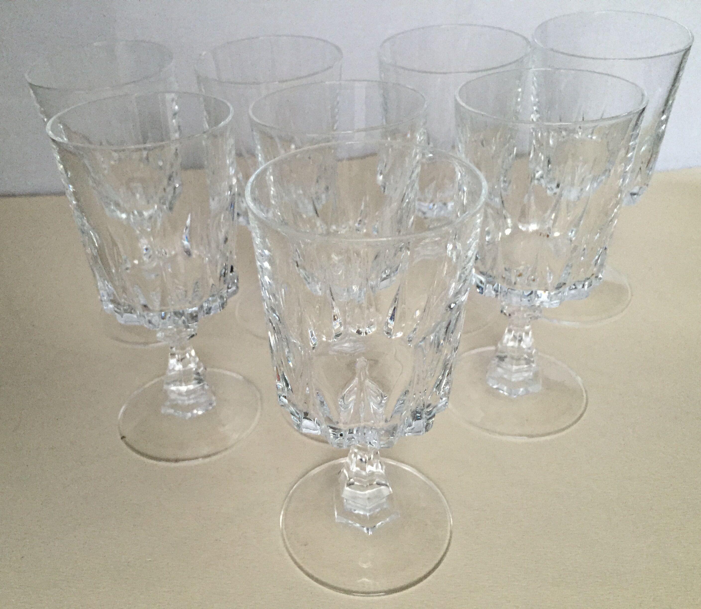 Set of 8 crystal wine glasses