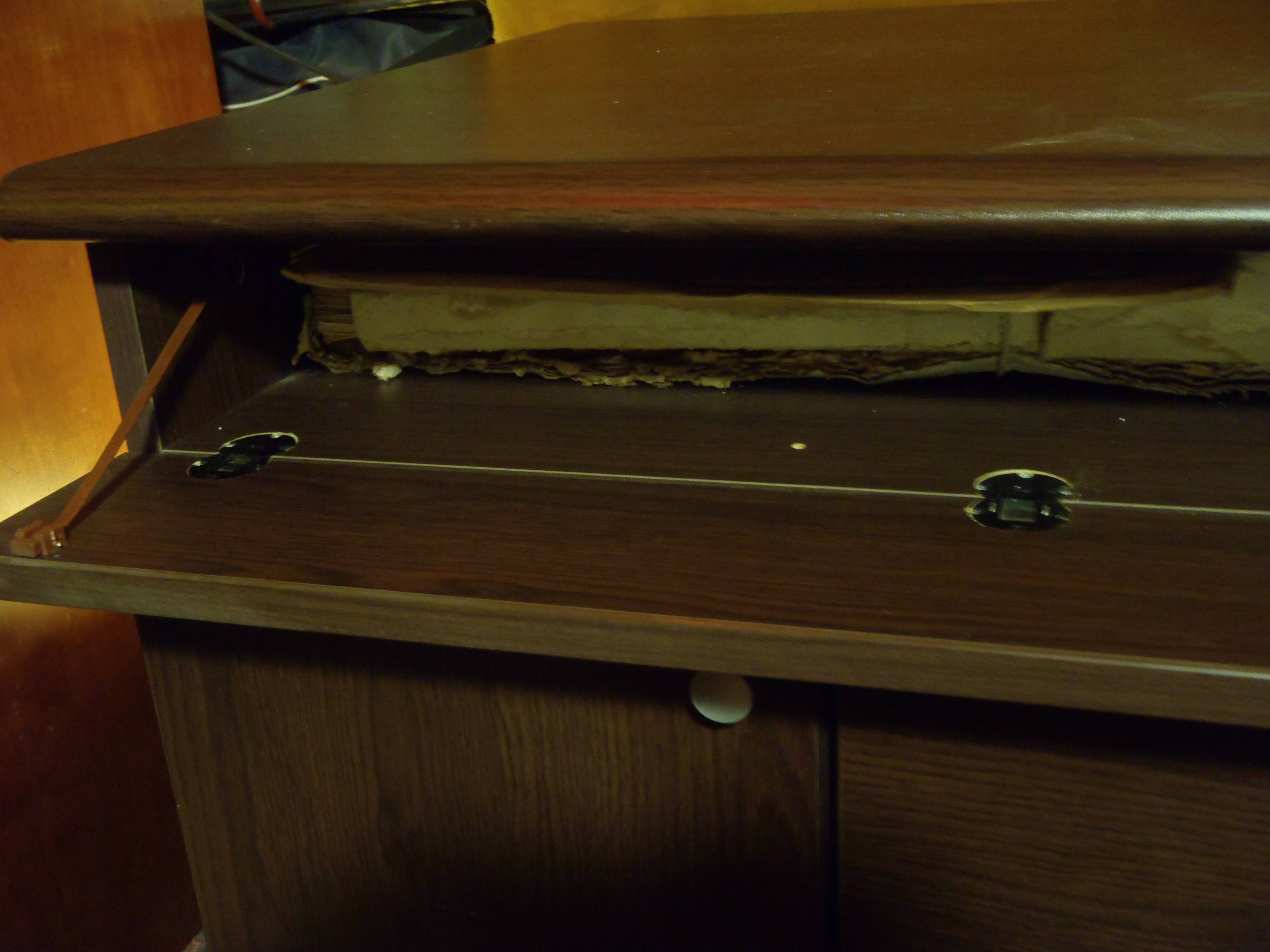 Office furniture; (buronomic; French manufacturer); in very good condition