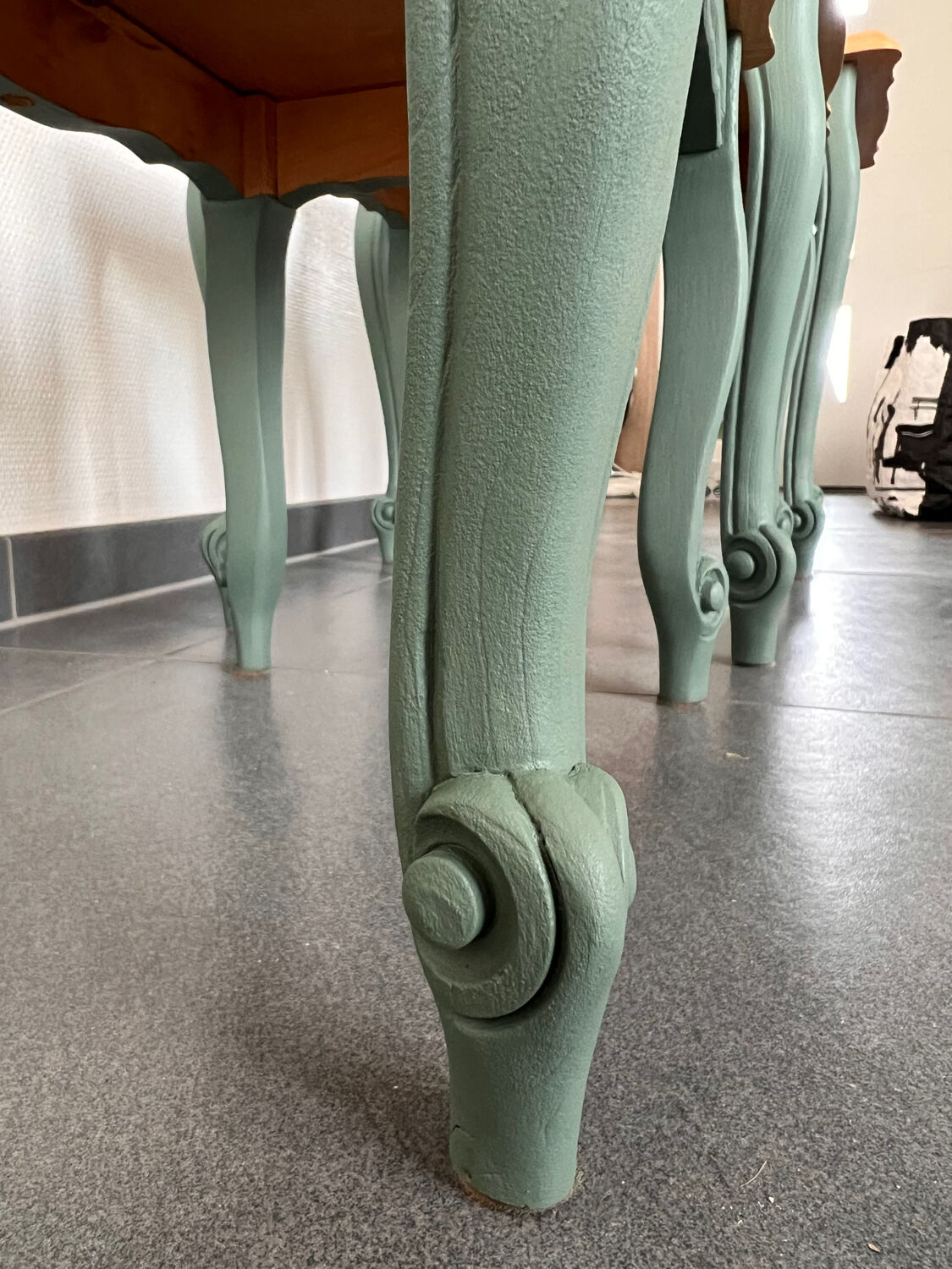 Tables gigognes marqueterie rénovées