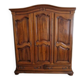 Superb Louis XV style wardrobe, clothing furniture in solid wood. Furniture.