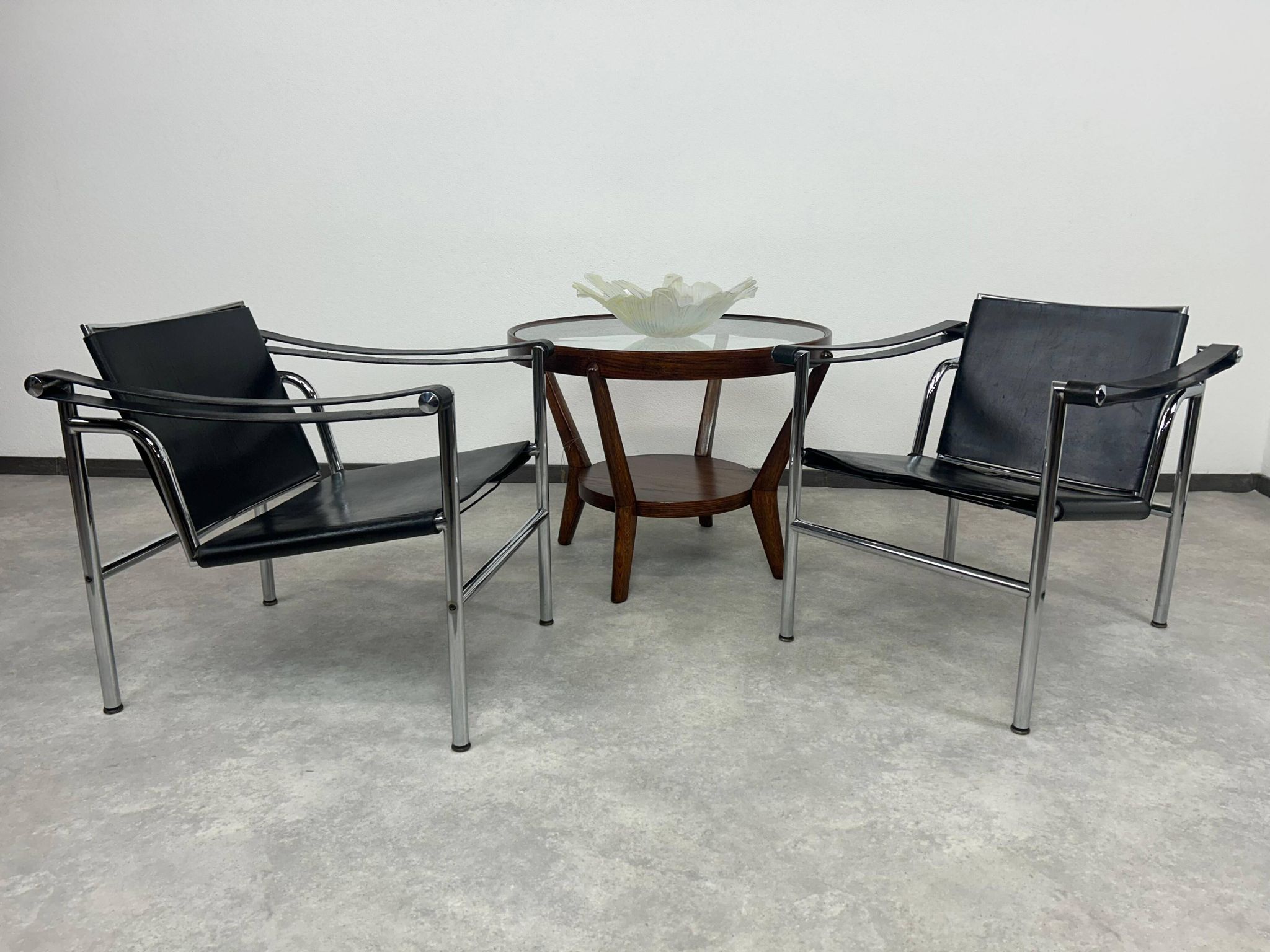 Bauhaus LC1 chairs by Le Corbusier for Cassina