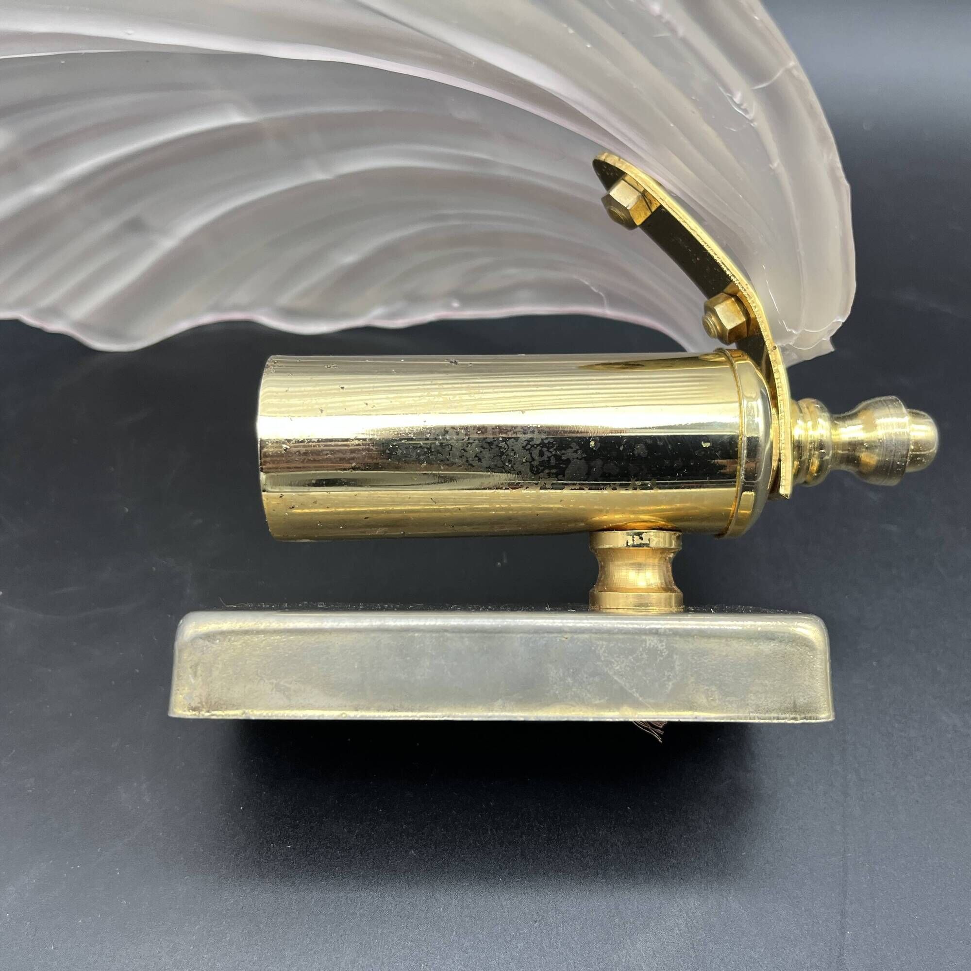 Vintage shell wall light in pink pressed glass and gold steel