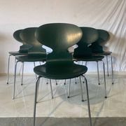 Set of 6 “Ant” chairs in dark green – Arne Jacobsen for Fritz Hansen