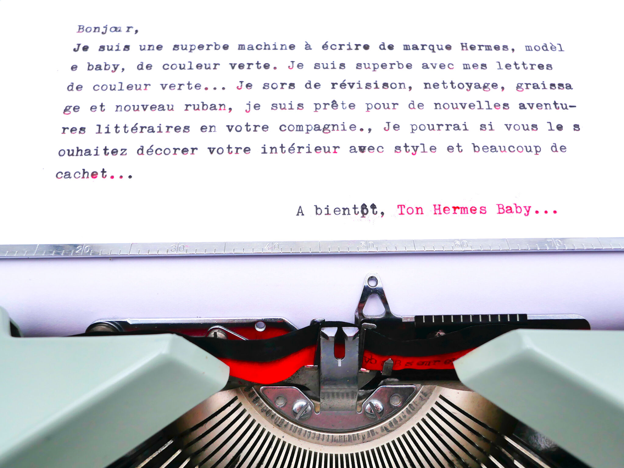 Green lime leaf typewriter hermes