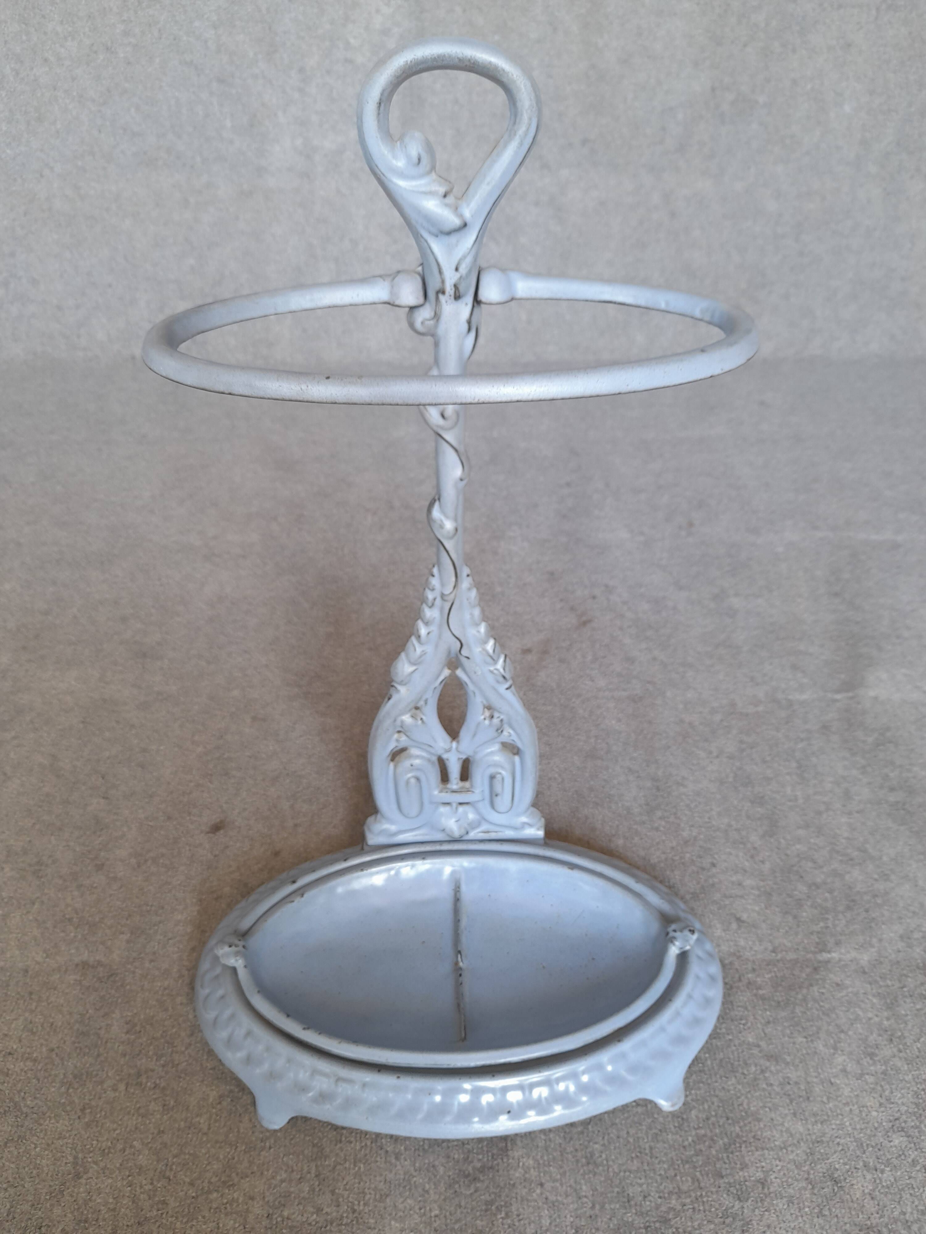 Enamelled cast iron umbrella stand