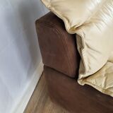 Fauteuil avec pouf en cuir et daim