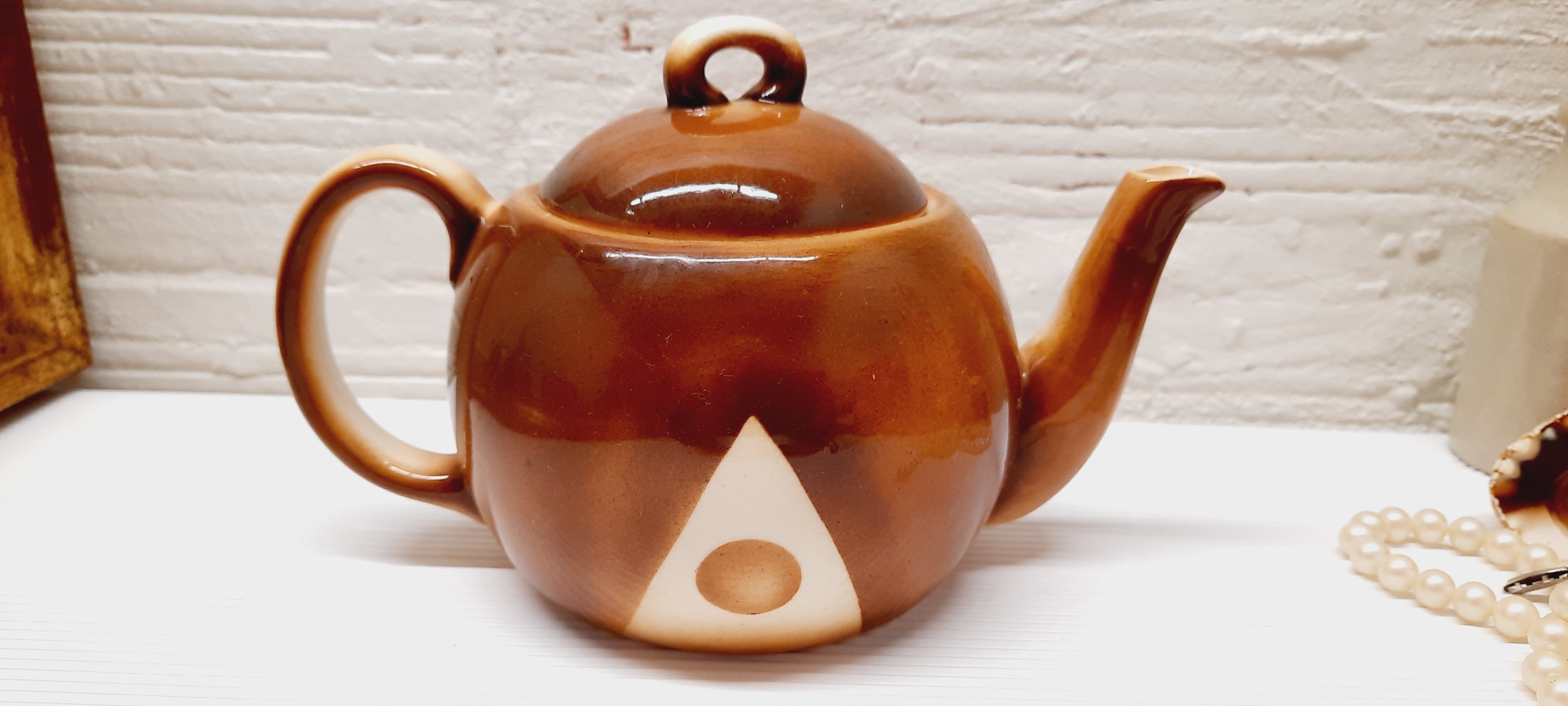 Art Deco Selfish Teapot