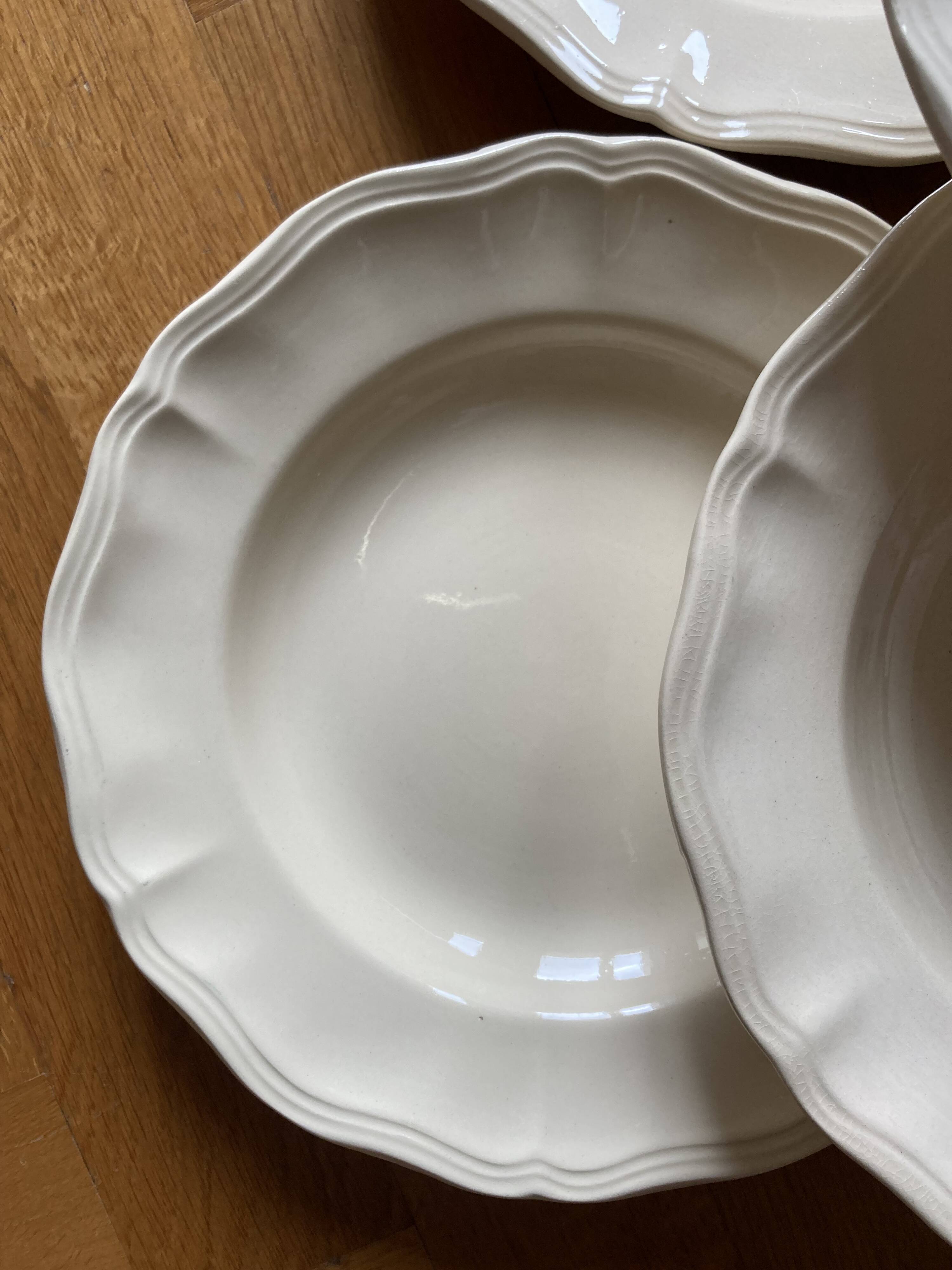 Set de 8 assiettes creuse "Ivoire à godrons" Digoin Sarreguemines